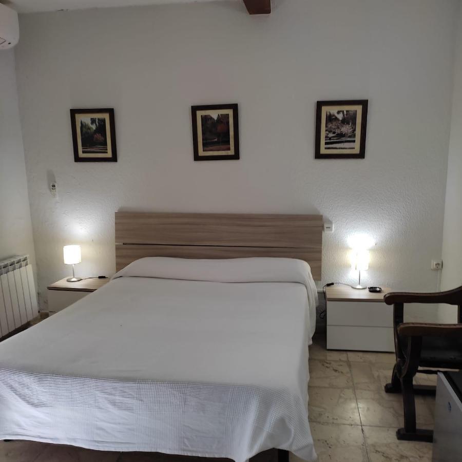 Hostal Castilla Aranjuez Buitenkant foto
