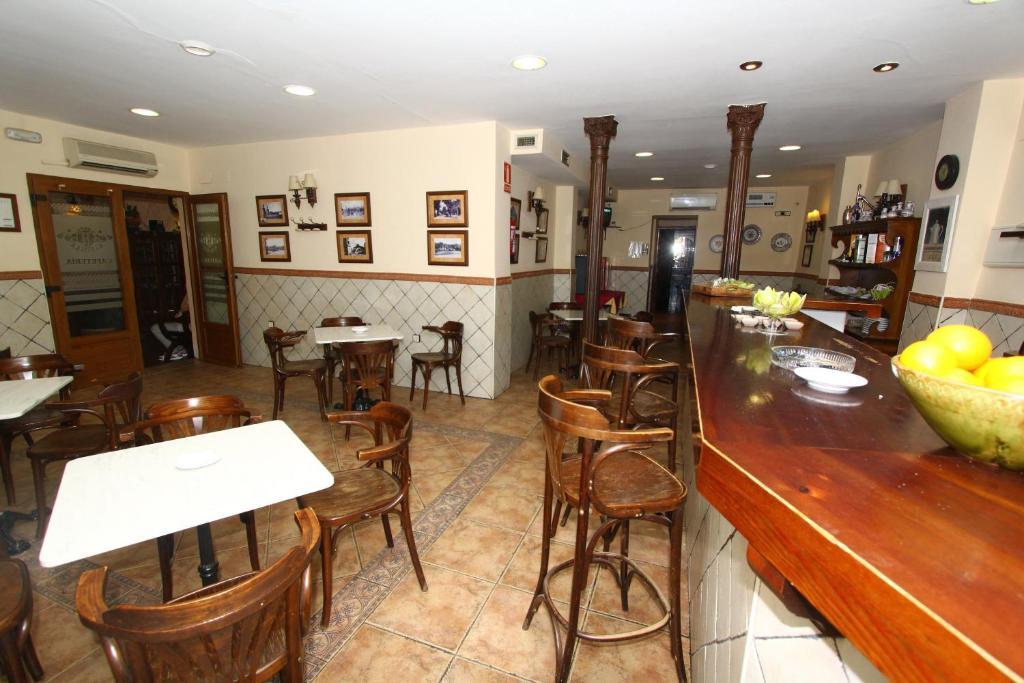 Hostal Castilla Aranjuez Buitenkant foto