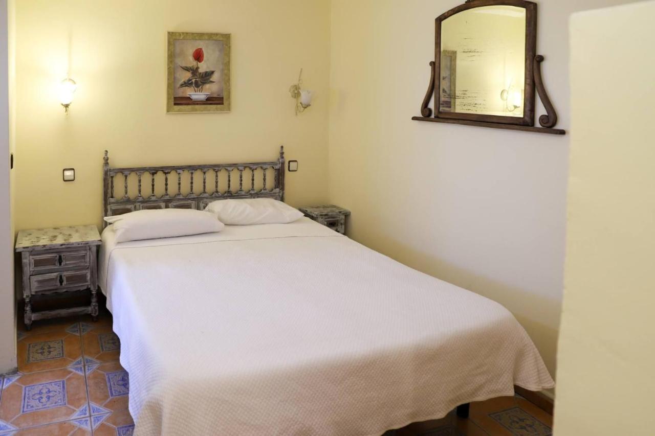 Hostal Castilla Aranjuez Buitenkant foto